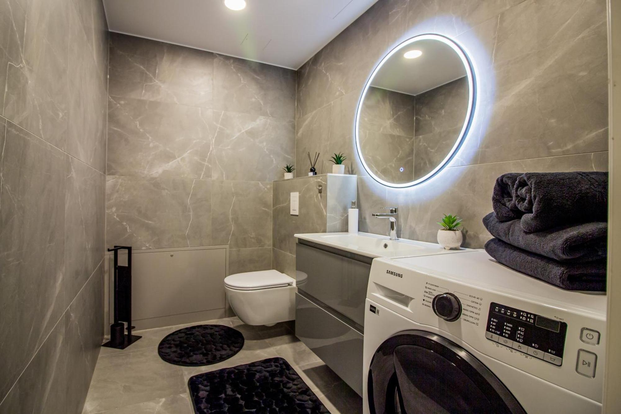Lai Old Town Apartment With Sauna And Terrace タルトゥ エクステリア 写真